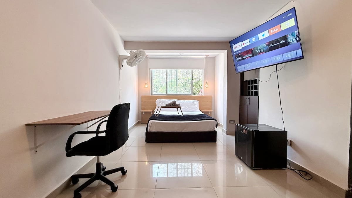Apartamento loft + cocina + wifi + TV + lavandería en Medellín