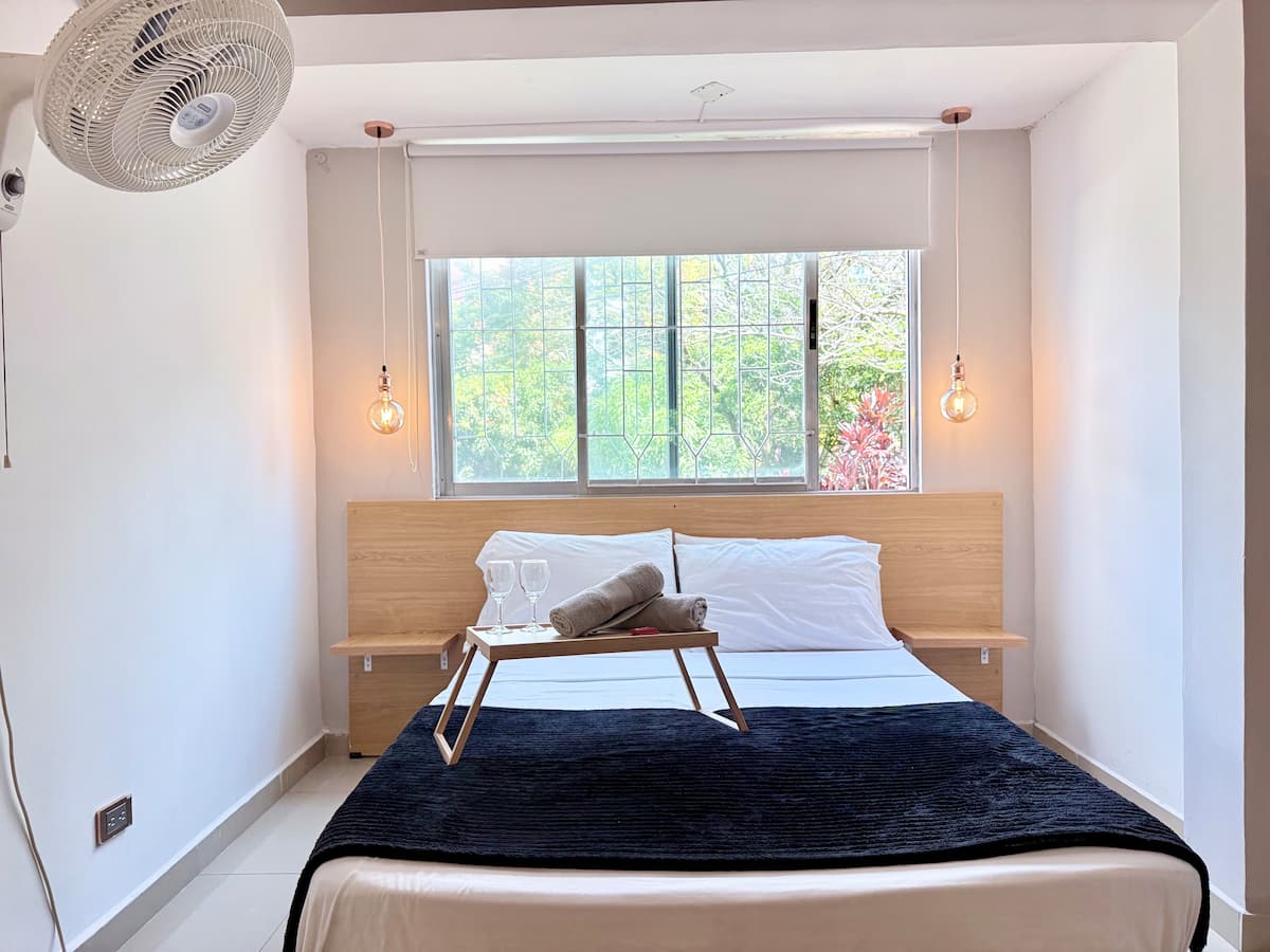Apartamento loft + cocina + wifi + TV + lavandería en Medellín
