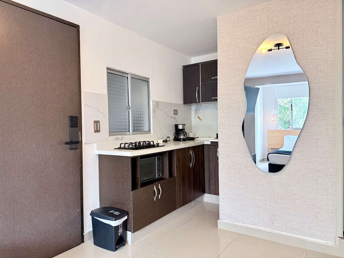 Apartamento loft + cocina + wifi + TV + lavandería en Medellín