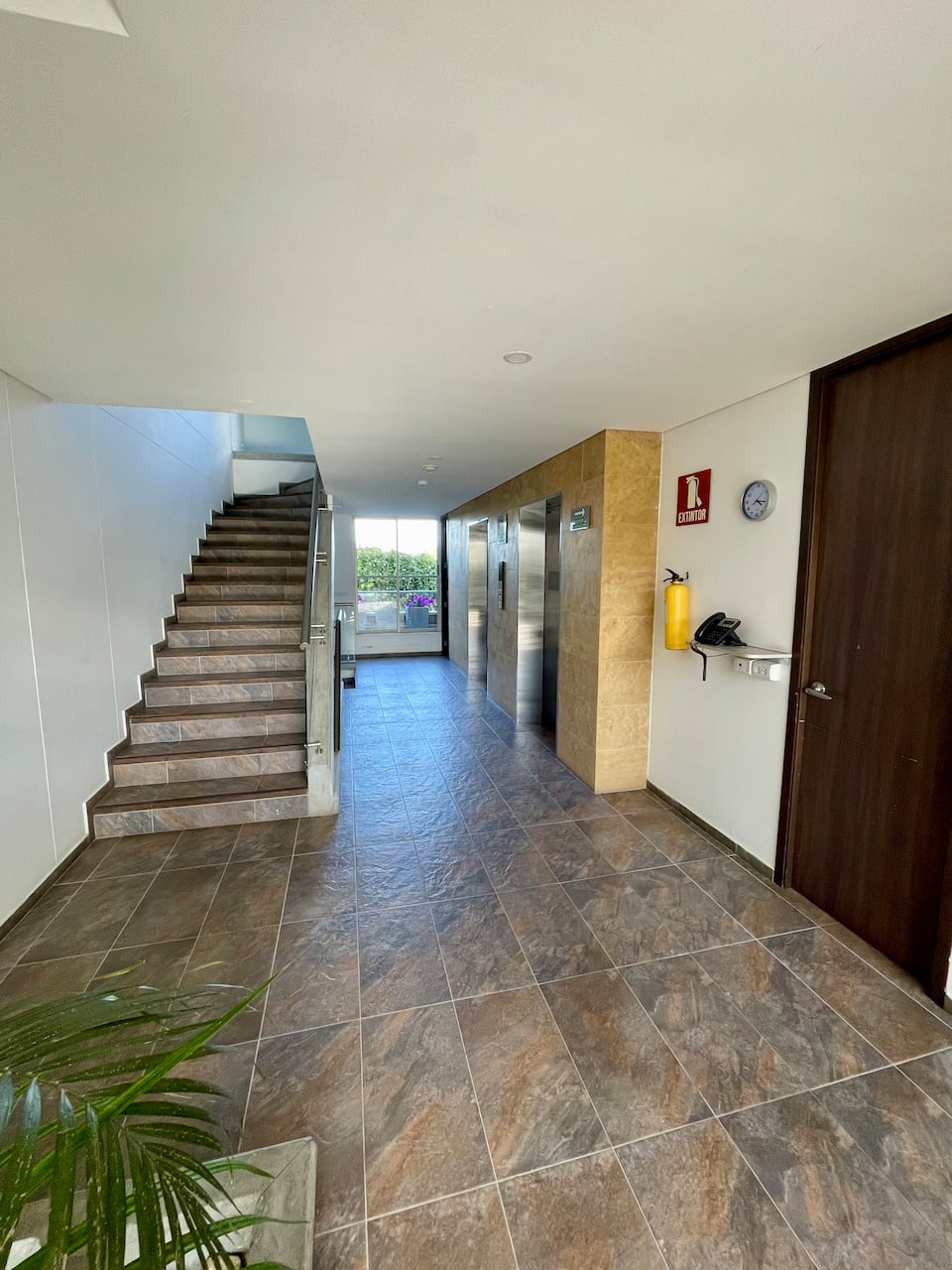 Aparthotel campestre llanogrande 10 min aeropuerto