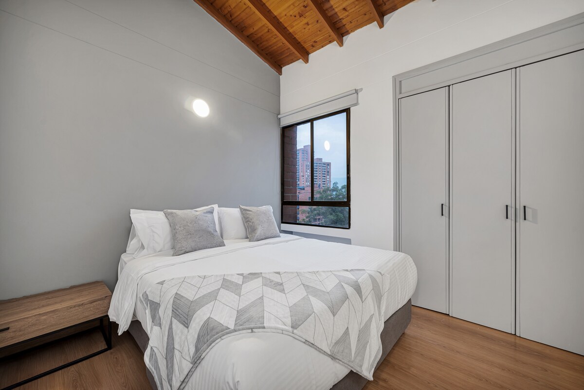 Acogedor hogar con aire acondicionado | Cerca de Provenza y zona tranquila
