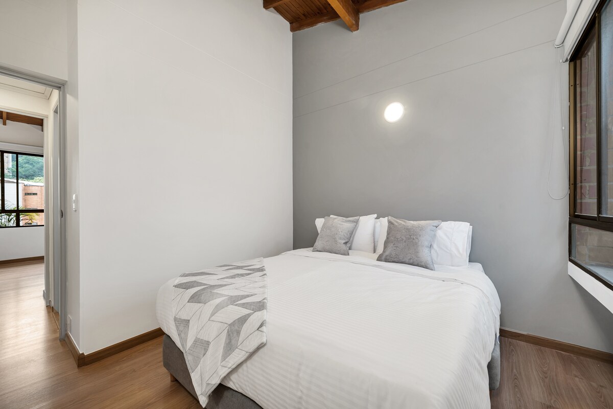 Acogedor hogar con aire acondicionado | Cerca de Provenza y zona tranquila