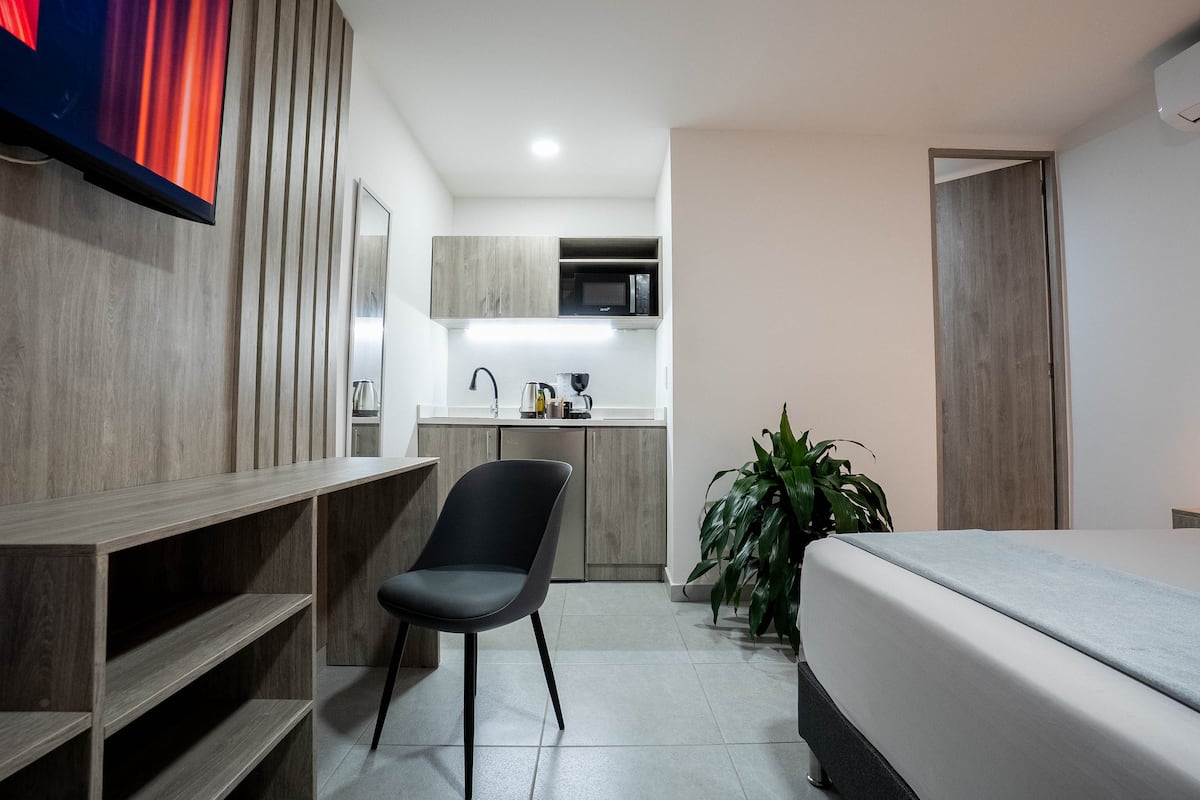 Cozy Refugio | Cocina | Laureles 1BR/1BA |