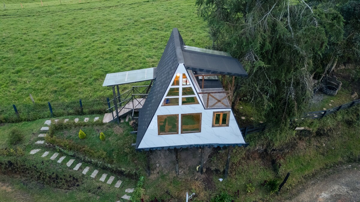 Casa Dharma. Cabaña terapéutica en San Felix Ant
