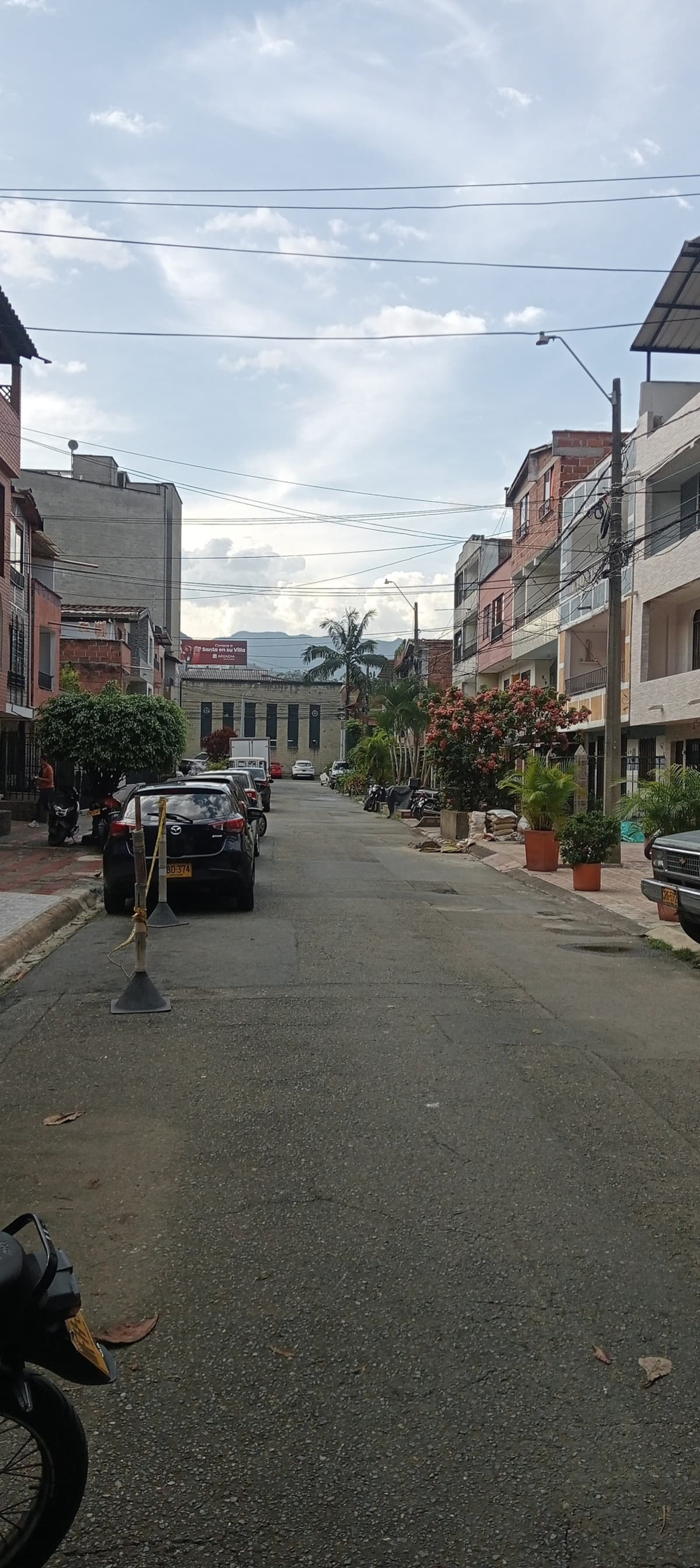 Apartaestudio moderno y central cerca al poblado