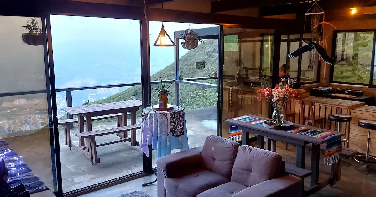 Casa en la Nube
Cabaña con Jacuzzi, Terraza y Bbq