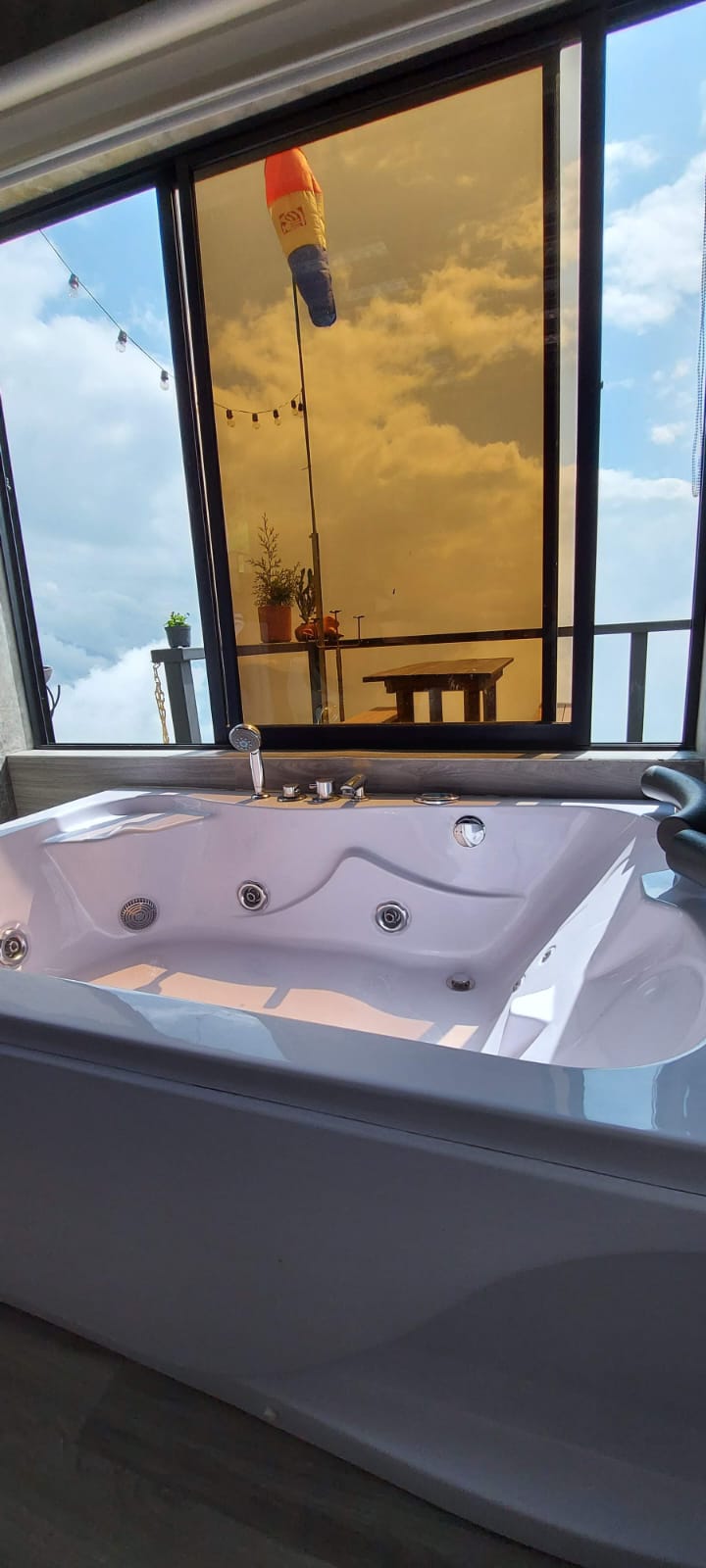 Casa en la Nube
Cabaña con Jacuzzi, Terraza y Bbq
