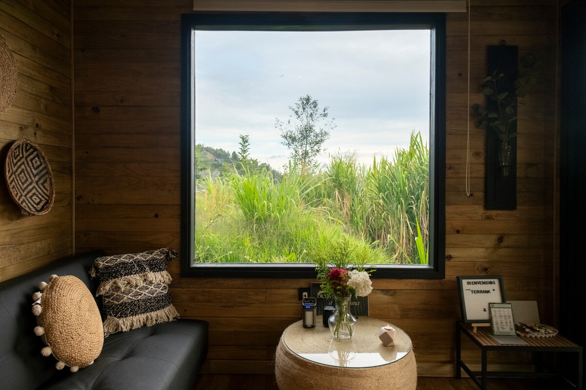 Cabaña: jacuzzi privado y vista cerca a Medellín