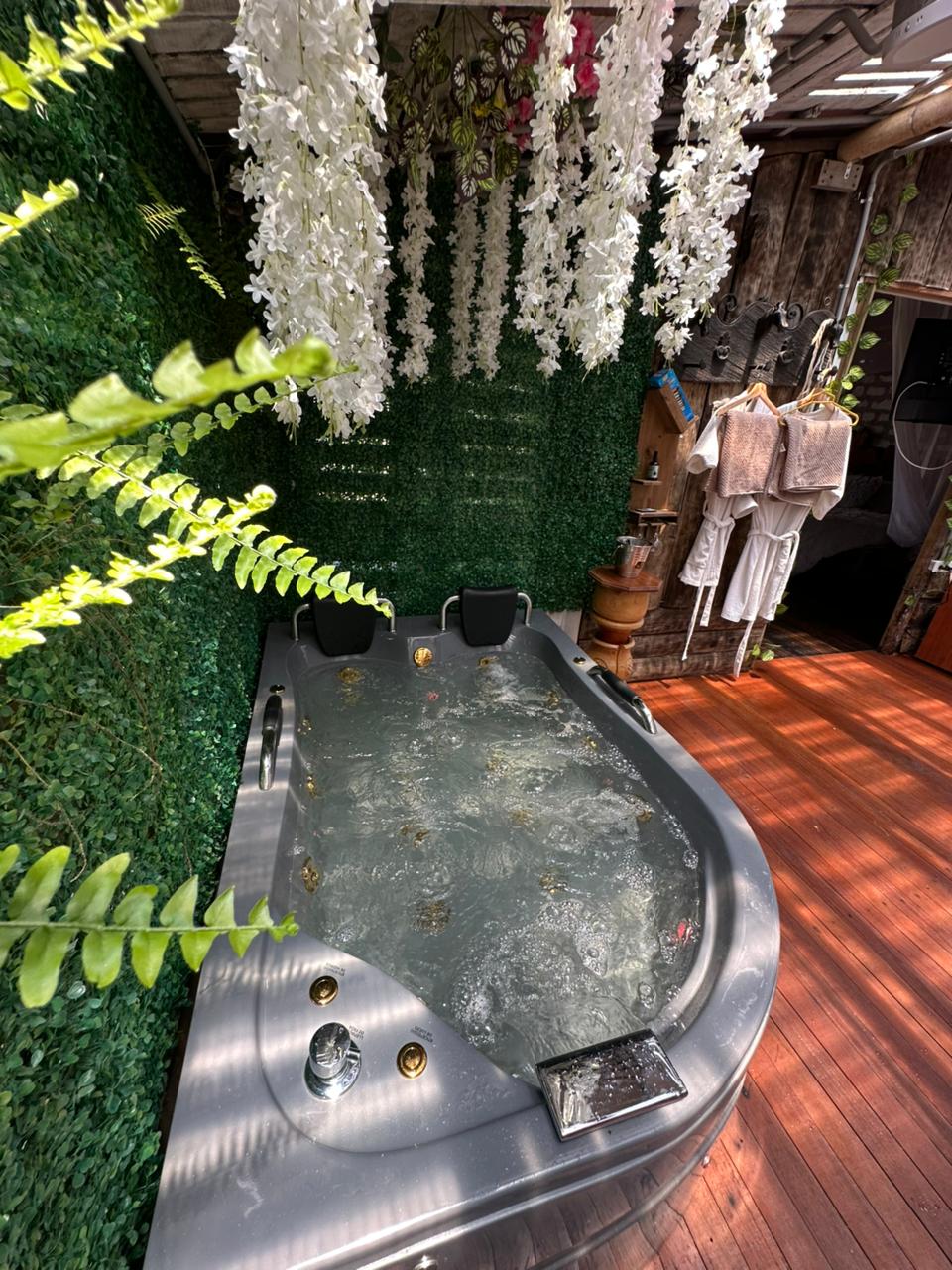 Cabaña  Azalea Boutique -Jacuzzi, en san felix