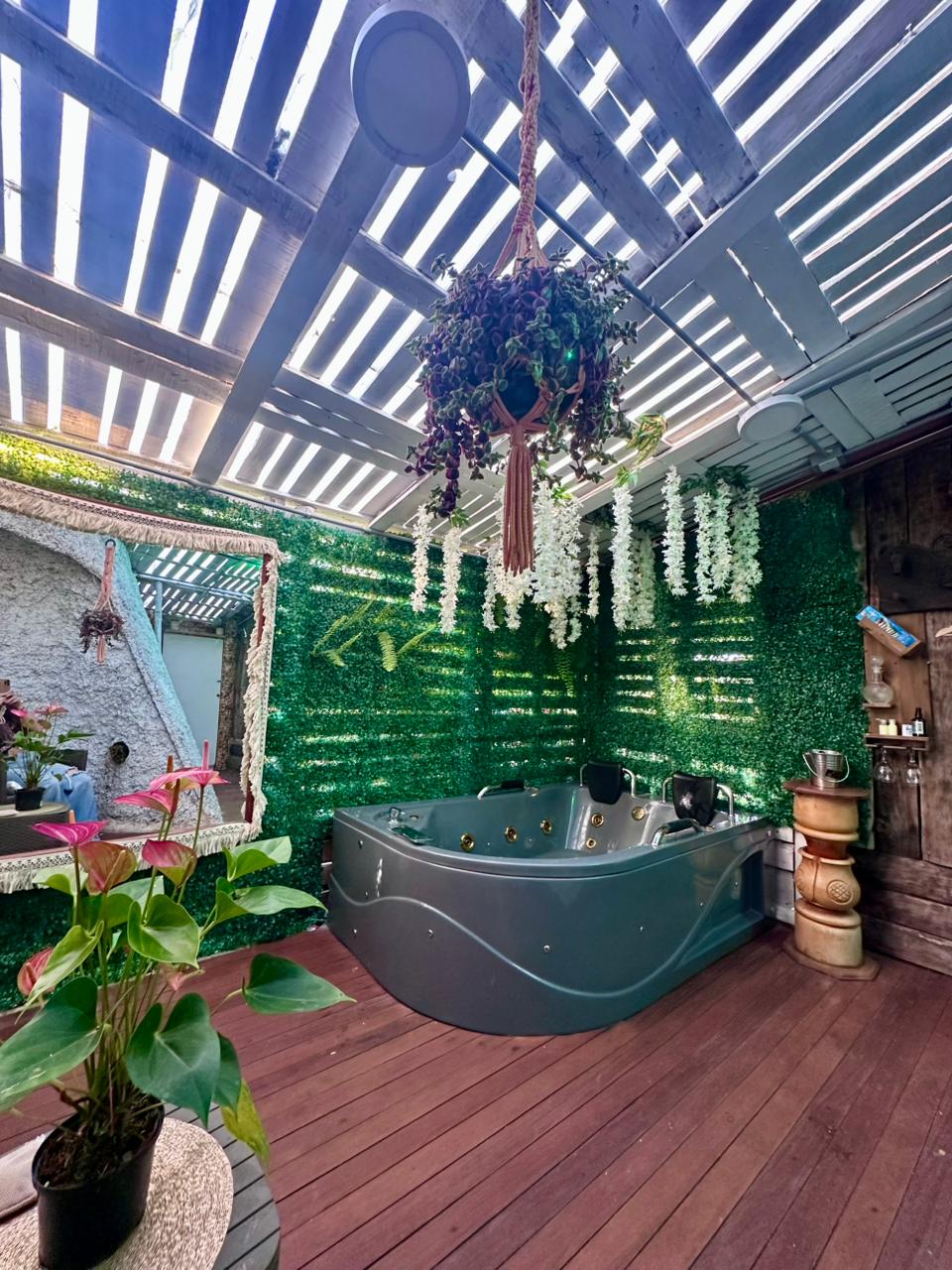 Cabaña  Azalea Boutique -Jacuzzi, en san felix