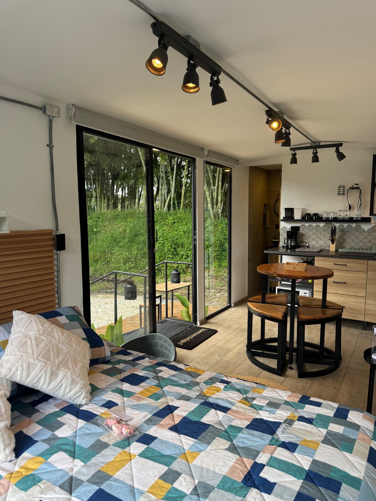Tiny house romántica + jacuzzi | La Ceja