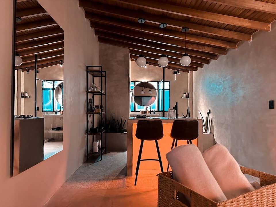 Suite Manila