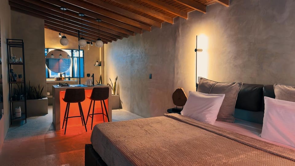 Suite Manila