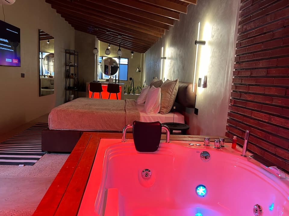 Suite Manila