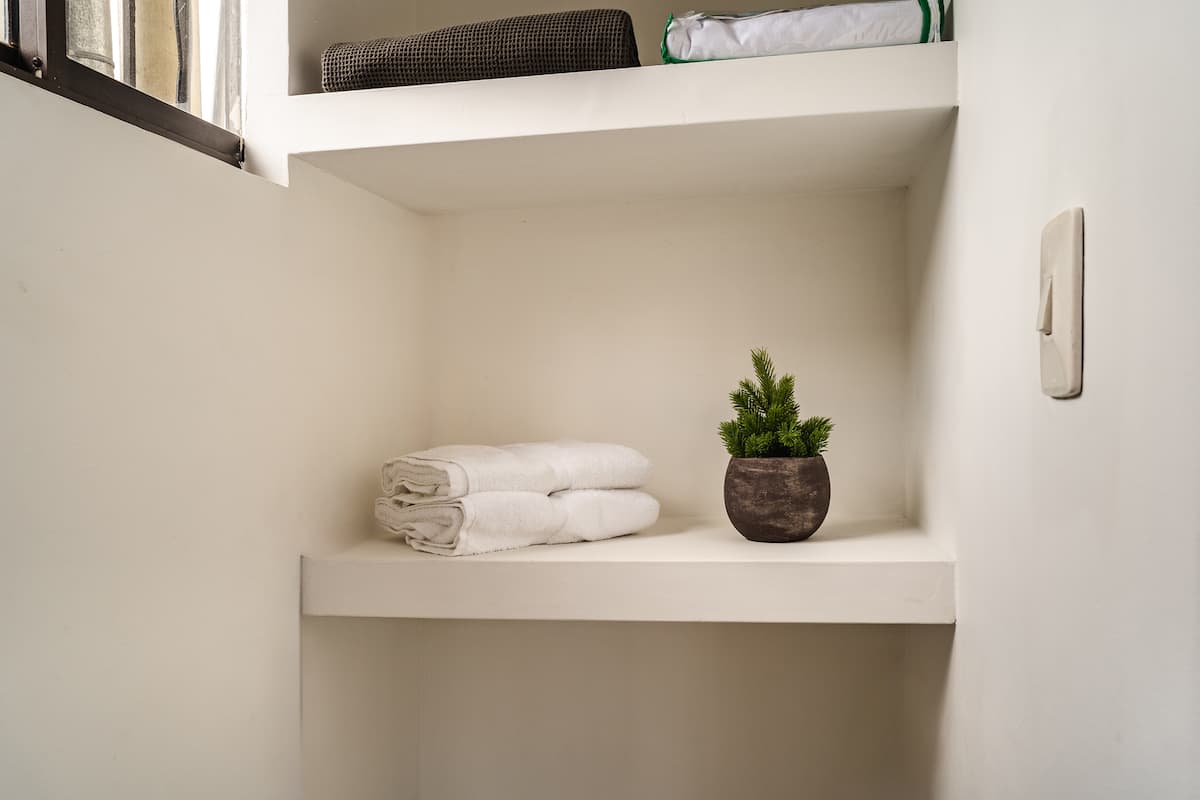 Comodo aparta estudio, bien ubicado. 201