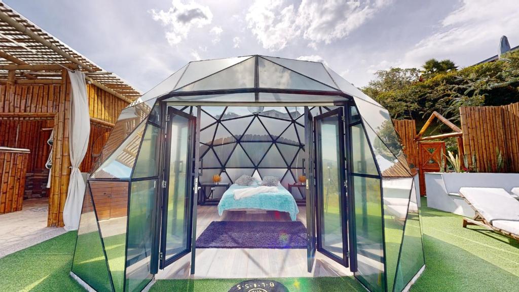 Glamping Premium | Jacuzzi + Vista Lago