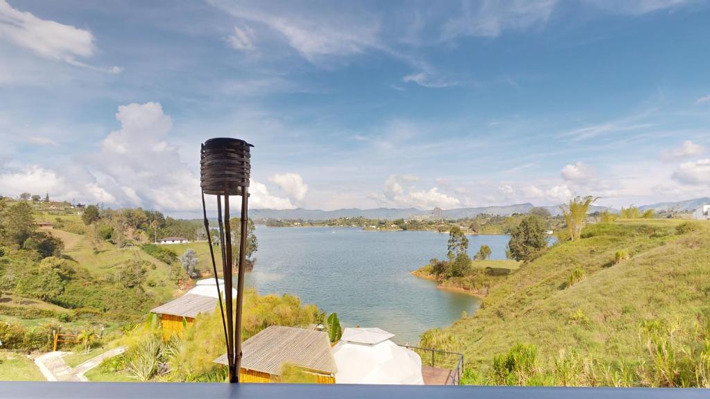 Glamping Premium | Jacuzzi + Vista Lago
