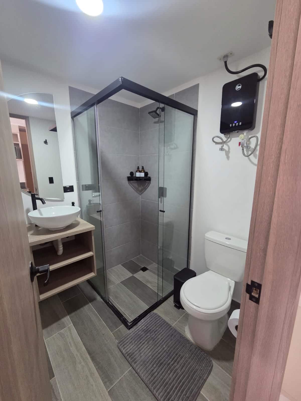 Hermoso Apartaestudio Laureles