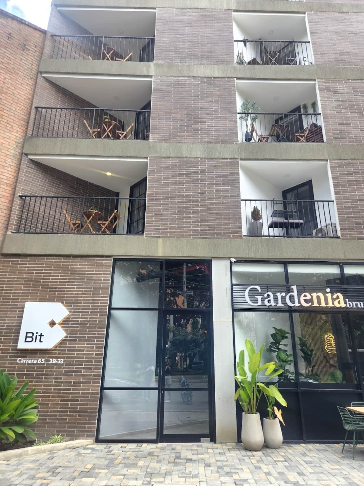 Hermoso Apartaestudio Laureles