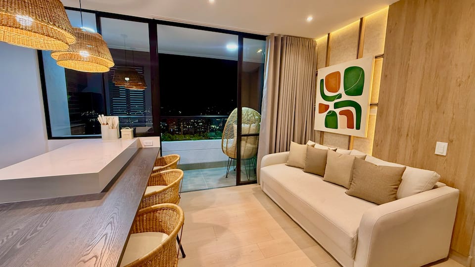 2013 Lujoso Apartamento en El Poblado, Medellín