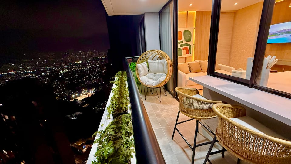 2013 Lujoso Apartamento en El Poblado, Medellín