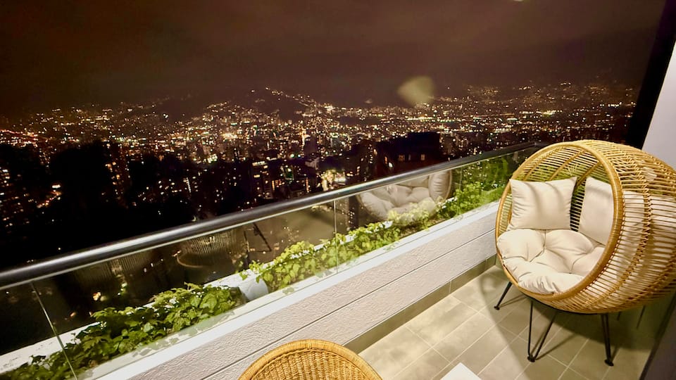 2013 Lujoso Apartamento en El Poblado, Medellín