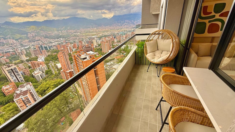 2013 Lujoso Apartamento en El Poblado, Medellín