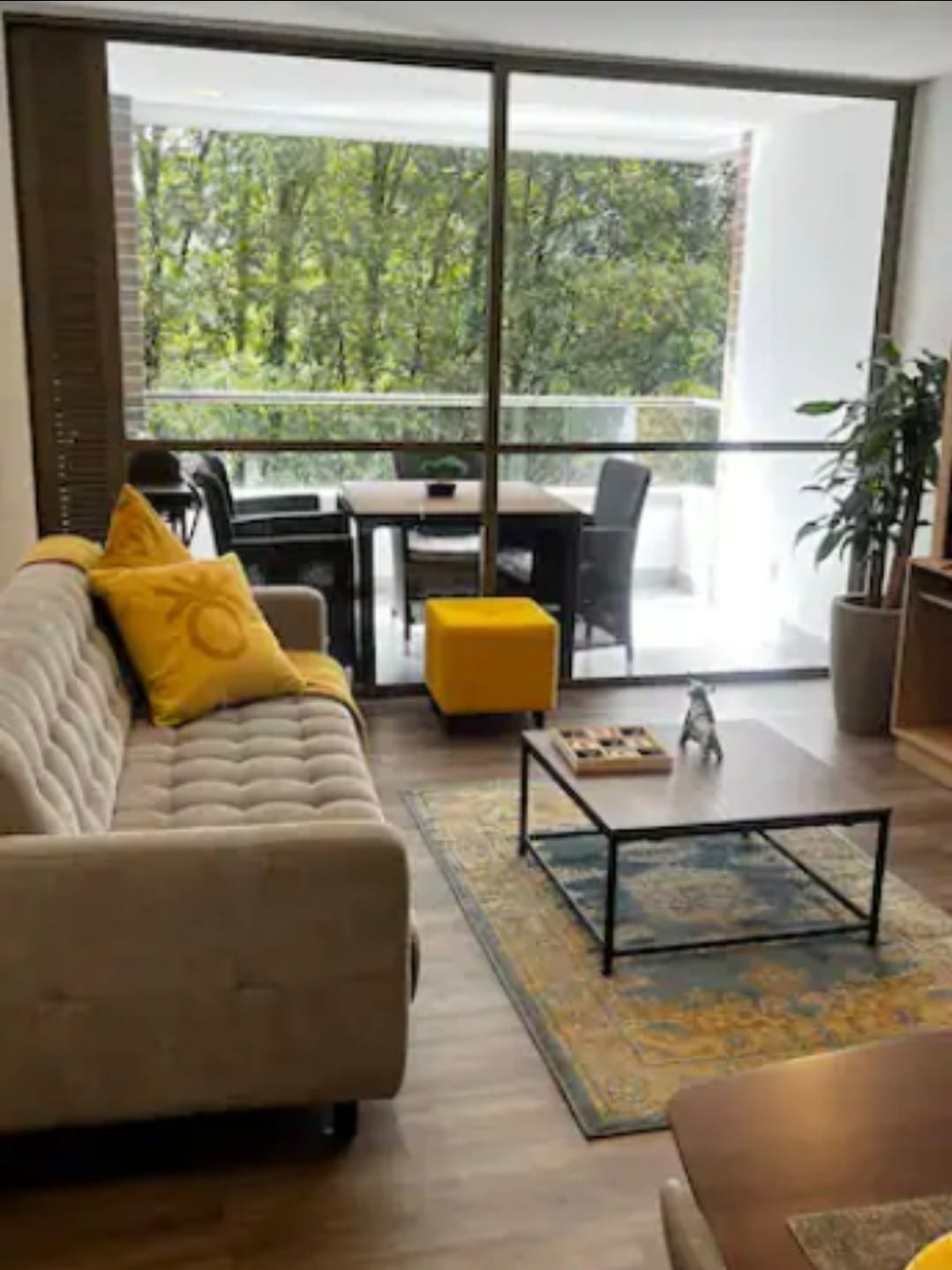 Moderno condominio de 2 habitaciones en el exclusivo Llanogrande.