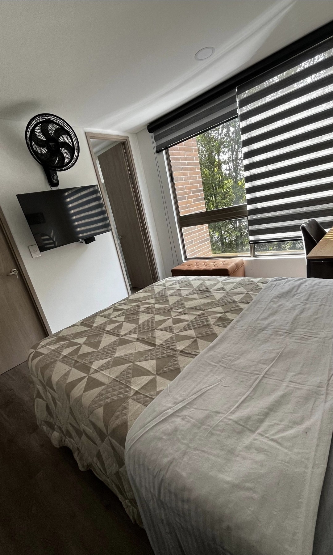 Moderno condominio de 2 habitaciones en el exclusivo Llanogrande.