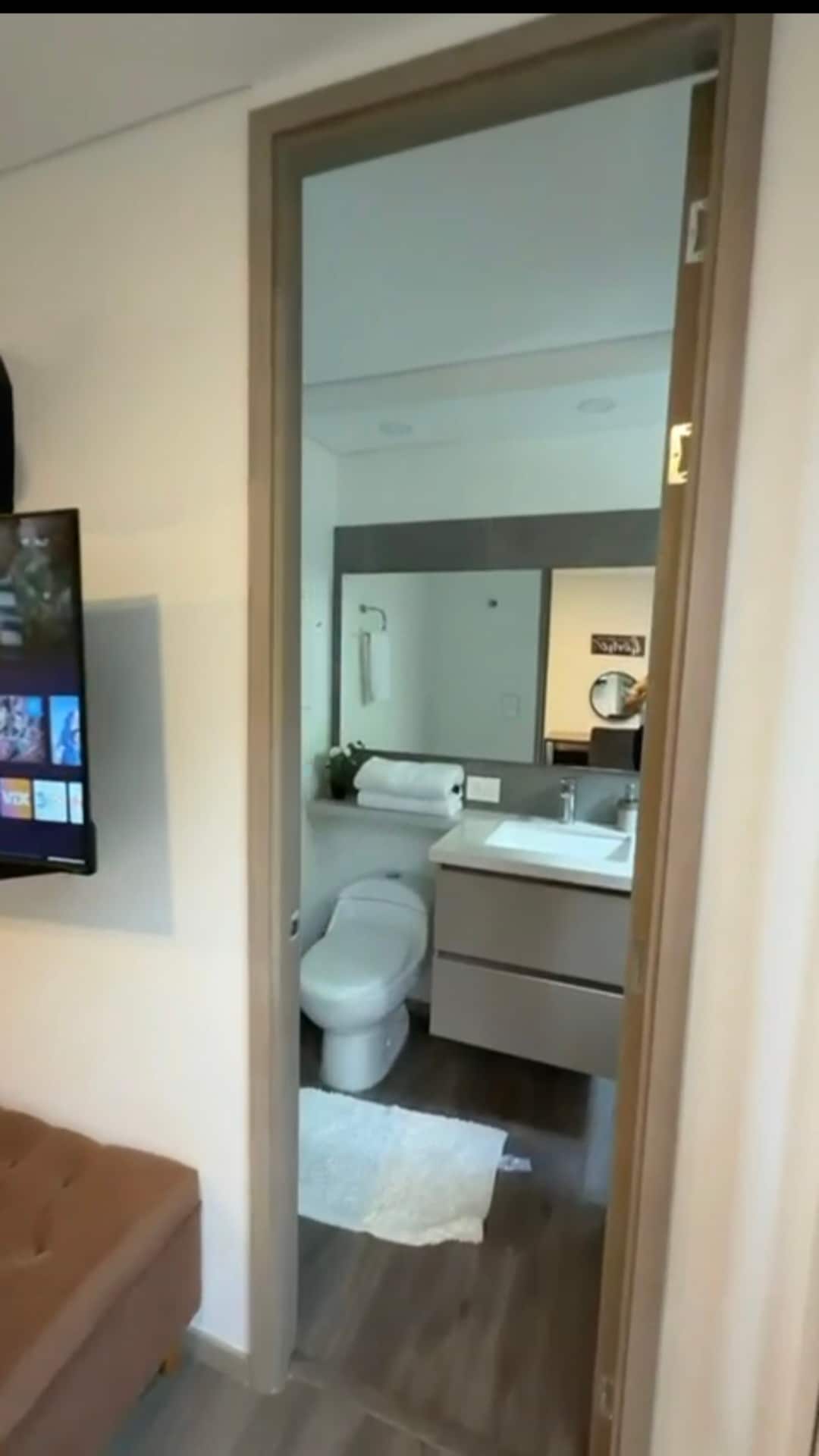 Moderno condominio de 2 habitaciones en el exclusivo Llanogrande.