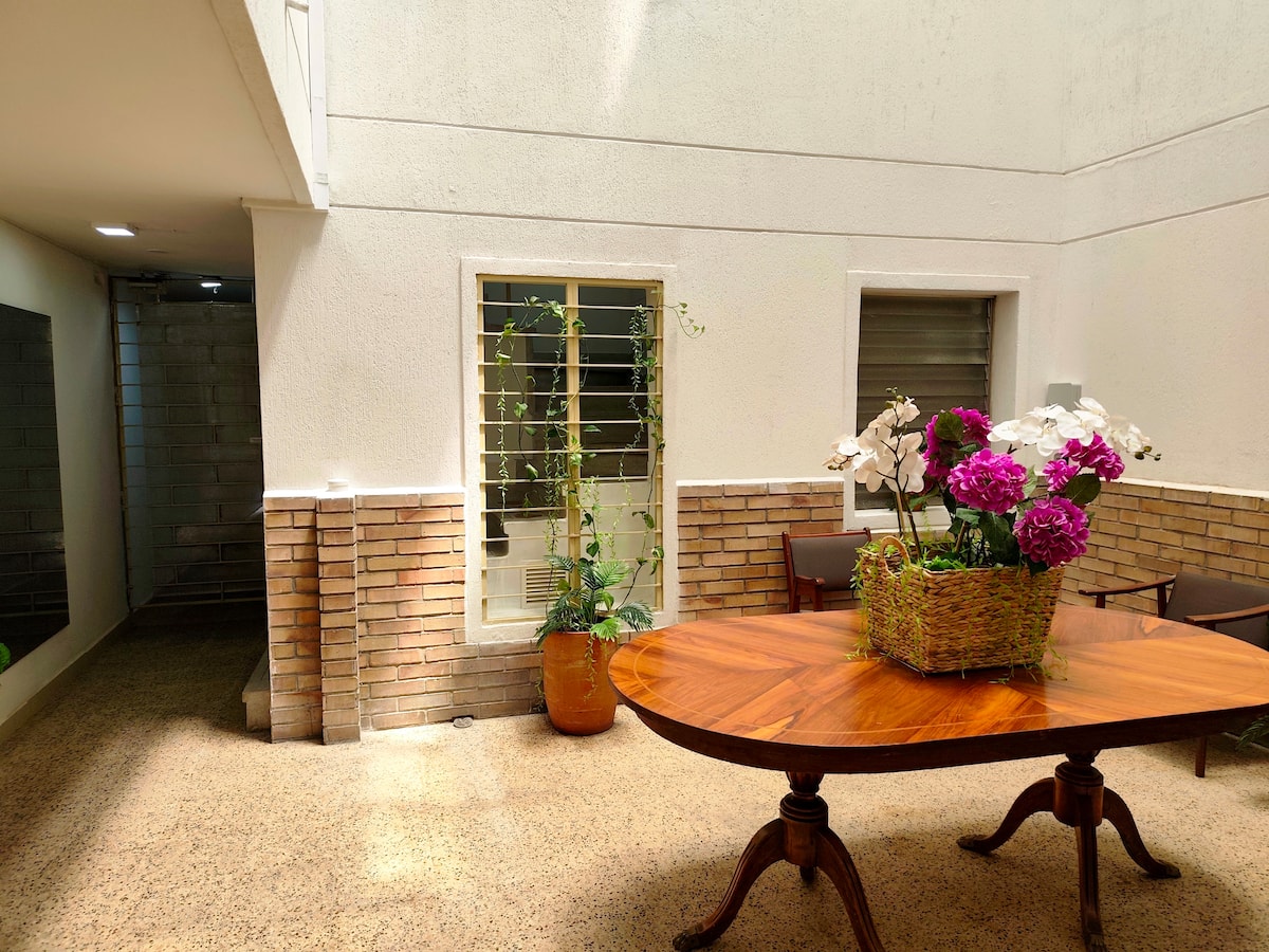 Studio en Laureles-Estadio | 2 camas | Nevera