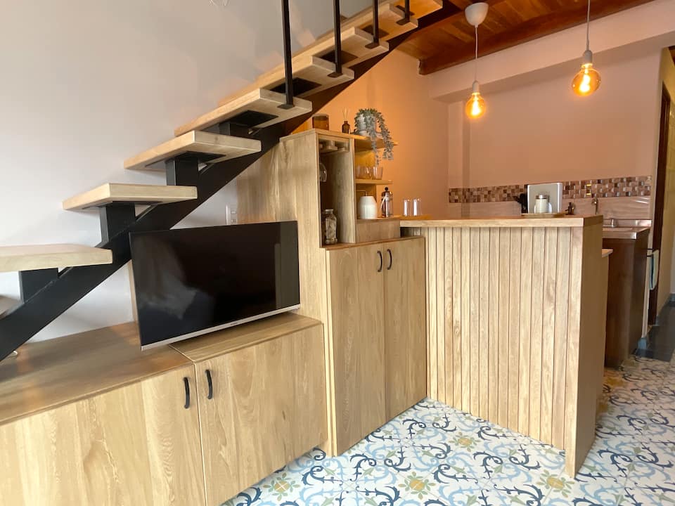 Loft Colonial | Un Balcón en el Corazón del Retiro
