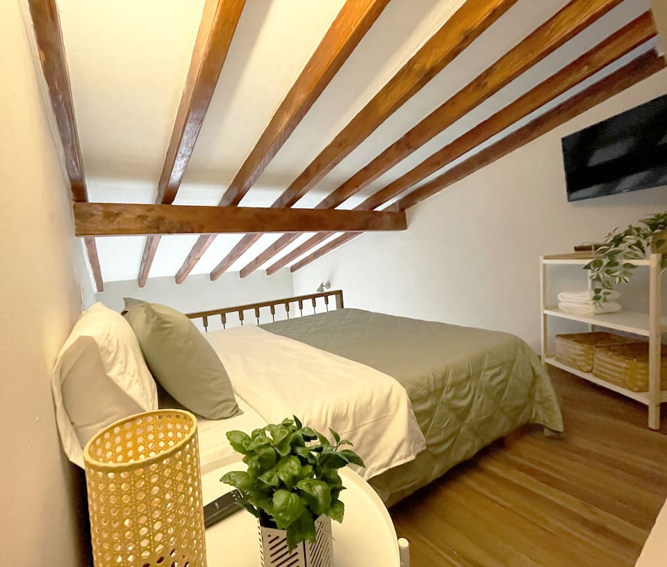 Loft Colonial | Un Balcón en el Corazón del Retiro