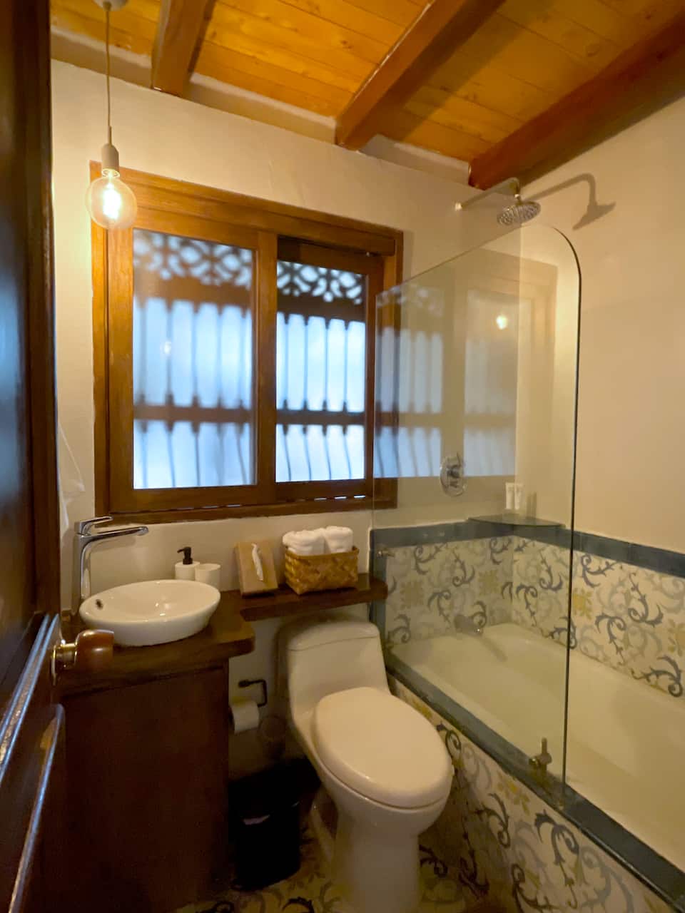 Loft Colonial | Un Balcón en el Corazón del Retiro