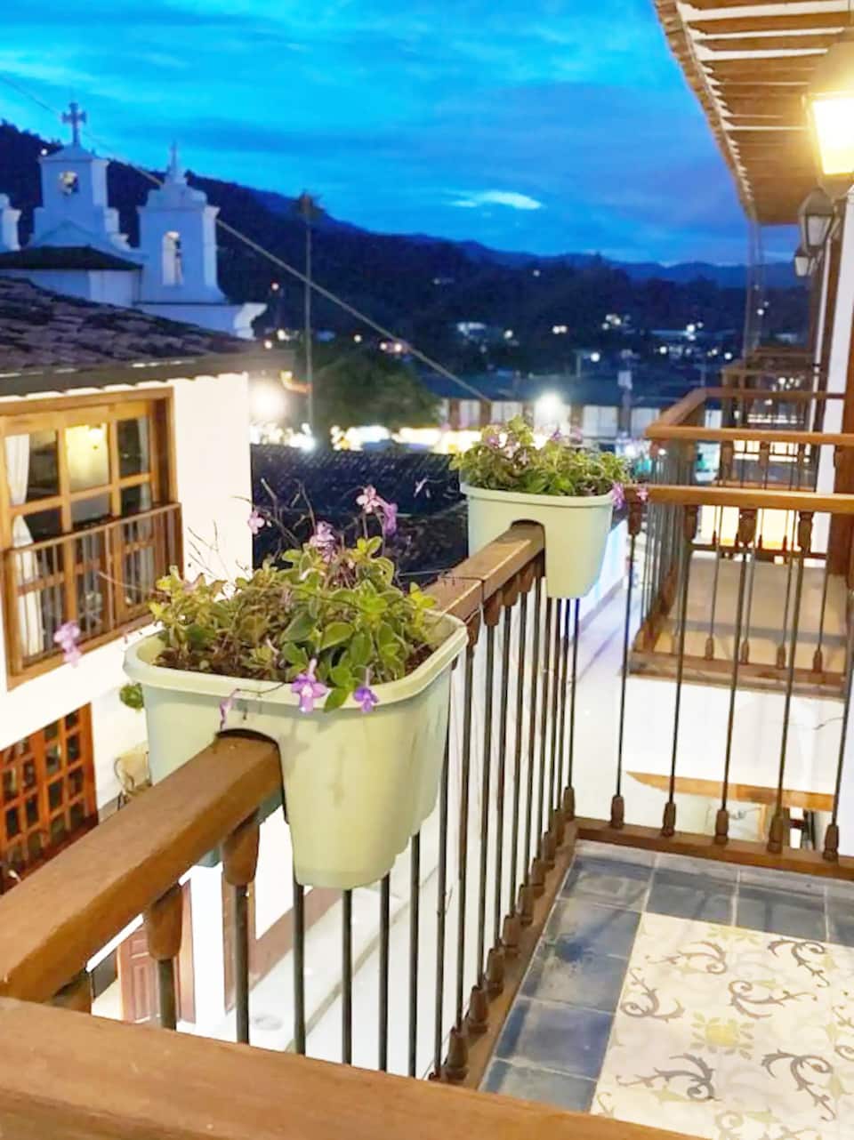 Loft Colonial | Un Balcón en el Corazón del Retiro