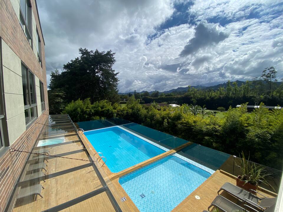 Apto de lujo con Jacuzzi/Sauna/Turco/Gym