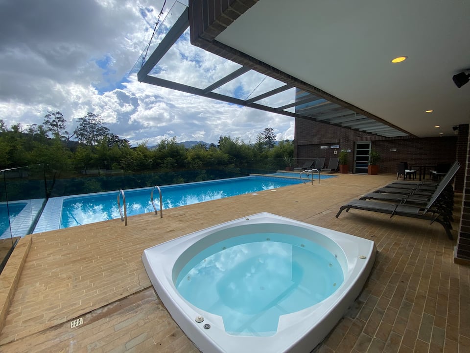 Apto de lujo con Jacuzzi/Sauna/Turco/Gym