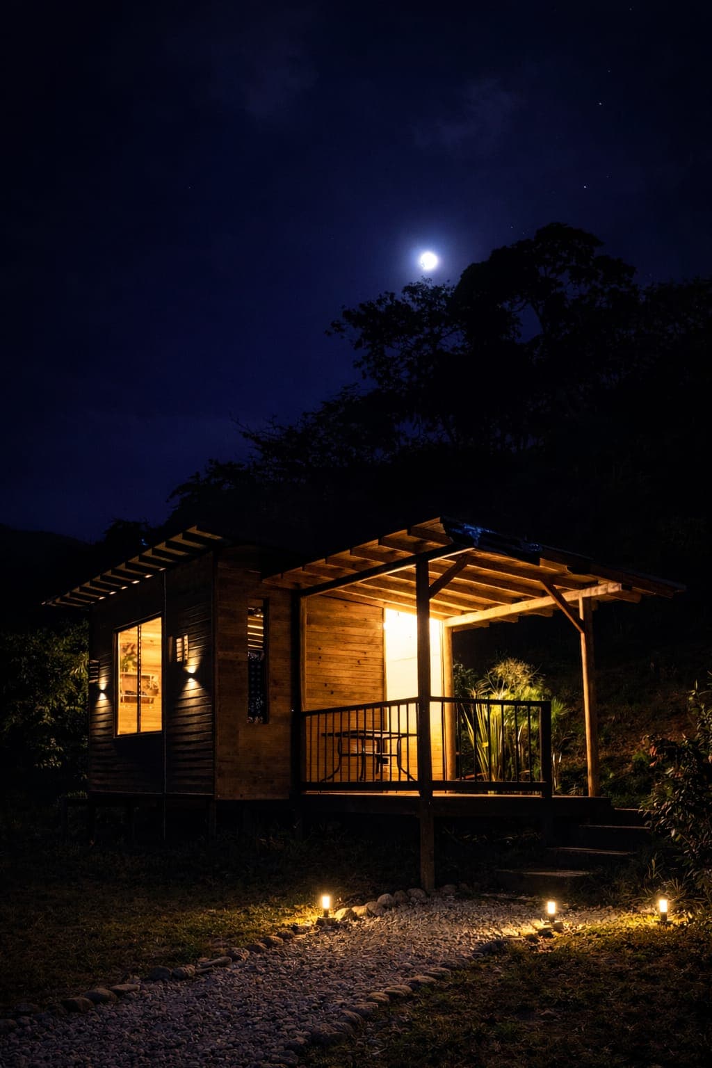 Cabaña privada frente al río Cocorná · Pets