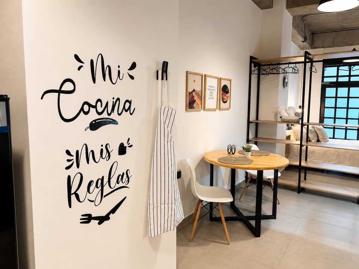 Loft Laureles | Wifi 300 Mb | Workspace | Cocina