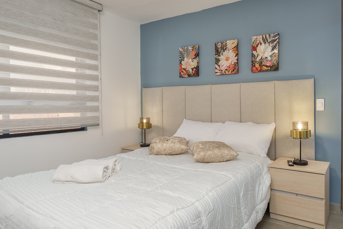 Cómodo apartamento de 2 dormitorios para familias/grupos cerca de Laureles