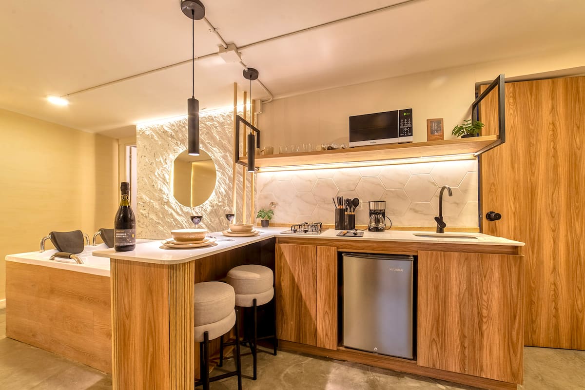 Aura ~ Origen Loft, Jacuzzi & Style + AC