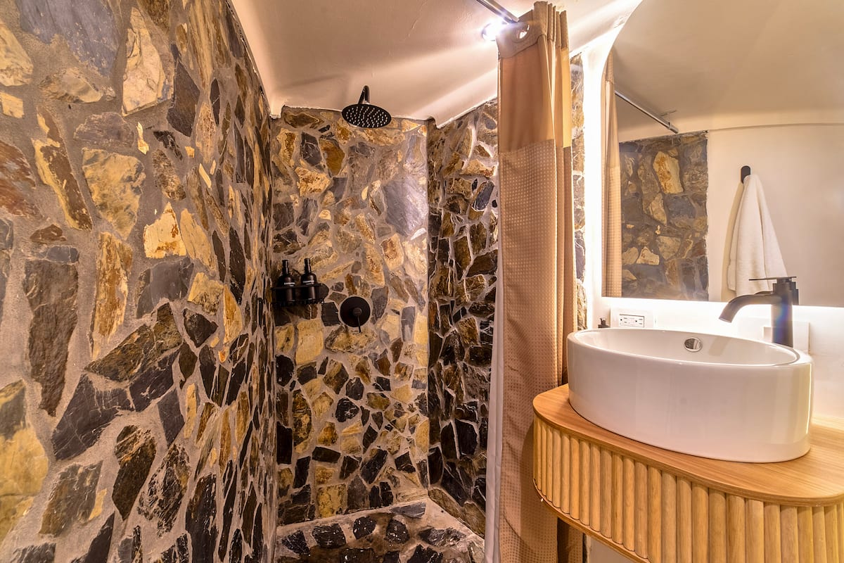Aura ~ Origen Loft, Jacuzzi & Style + AC