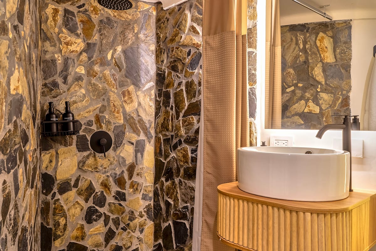 Aura ~ Origen Loft, Jacuzzi & Style + AC