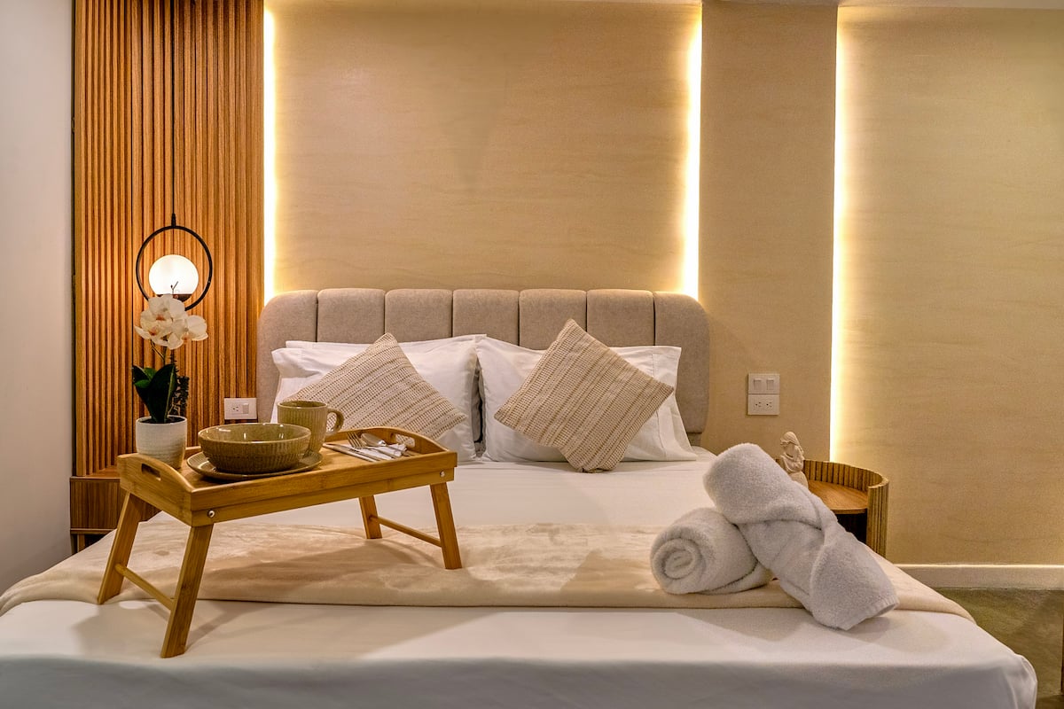 Aura ~ Origen Loft, Jacuzzi & Style + AC