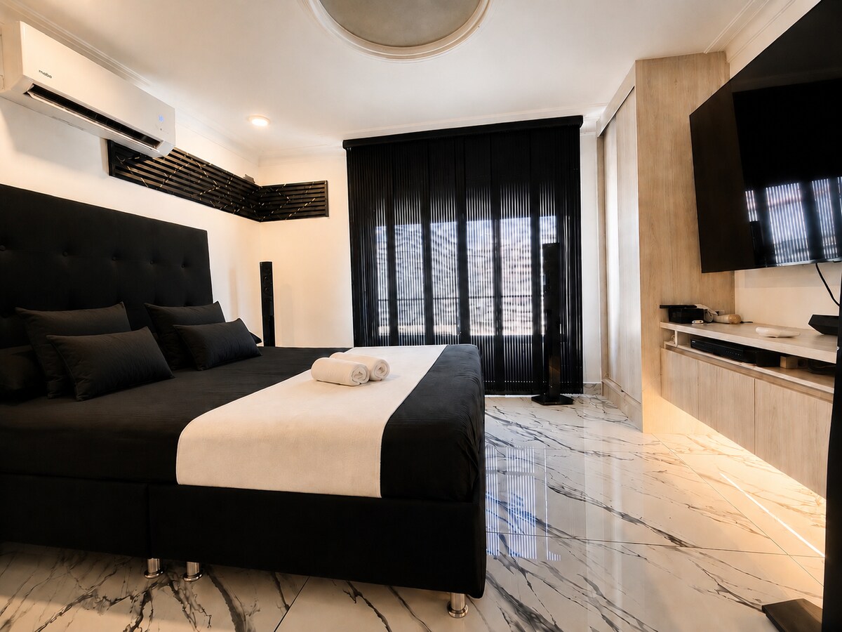 Casa amplia l 3 hab | A/C |Park free | Metro 5 min