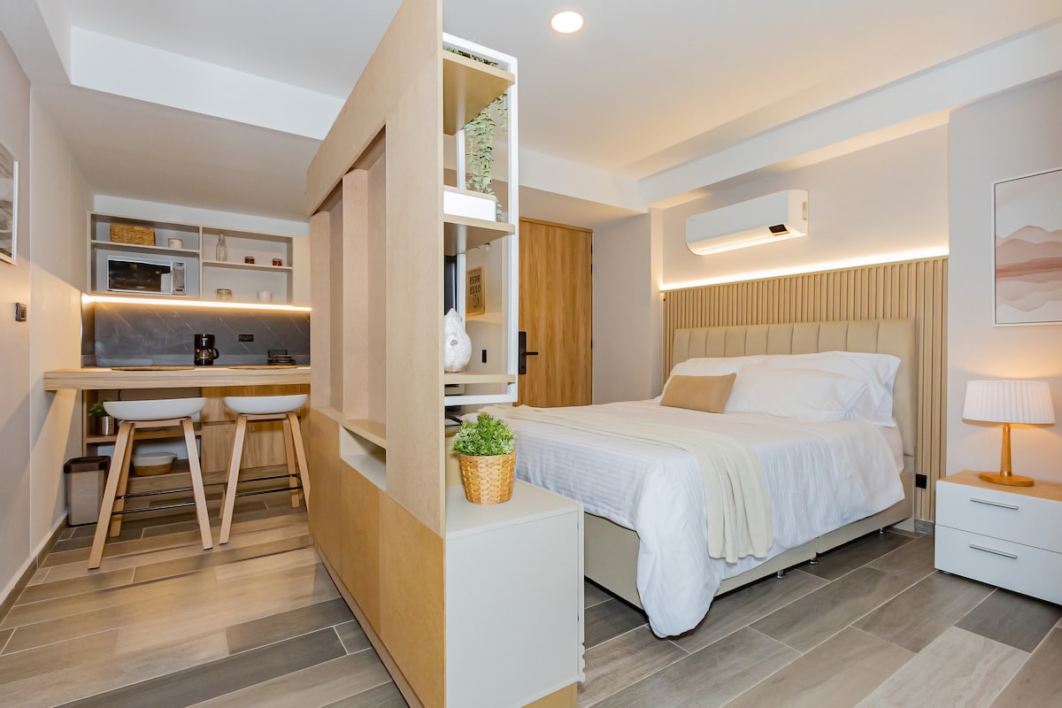 Loft Exclusivo con Aire y Balcón en Laureles