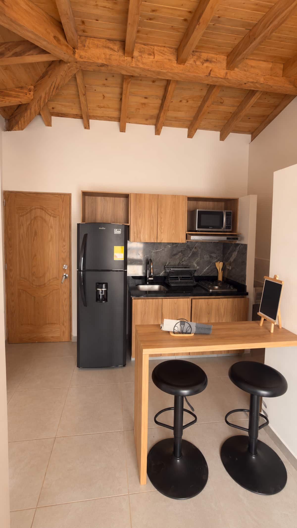 Apartaestudio a 1 cuadra del Parque de San Antonio