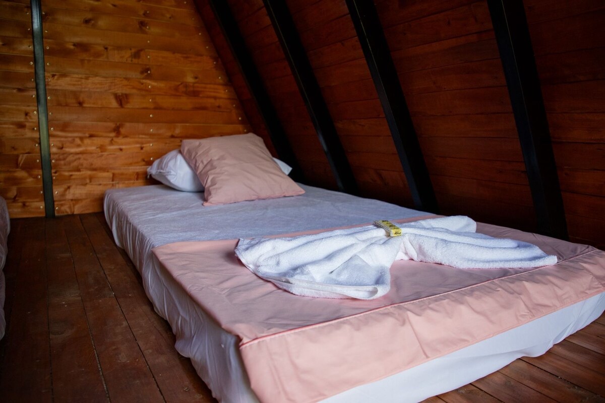 Glamping | cabaña tipo Chalet con jacuzzi