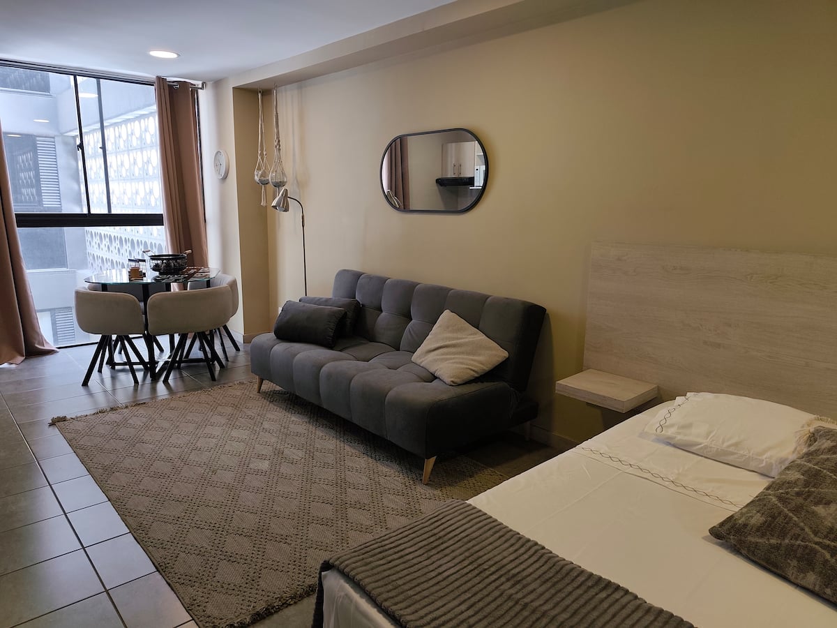 Elegante loft de 39 m² en La Candelaria cerca del tranvía y el metro