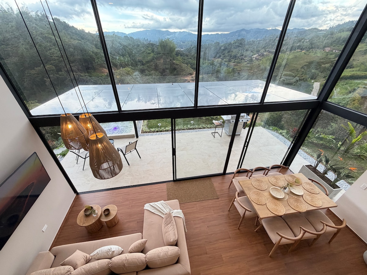 Villa de lujo | Vistas al lago y a la montaña, jacuzzi, parrilla